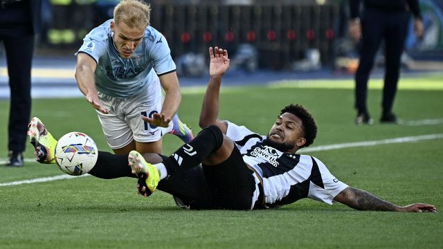 giallo sul rigore dato e revocato e sul gol di Vecino, cosa ha fatto Kalulu e cosa rischia