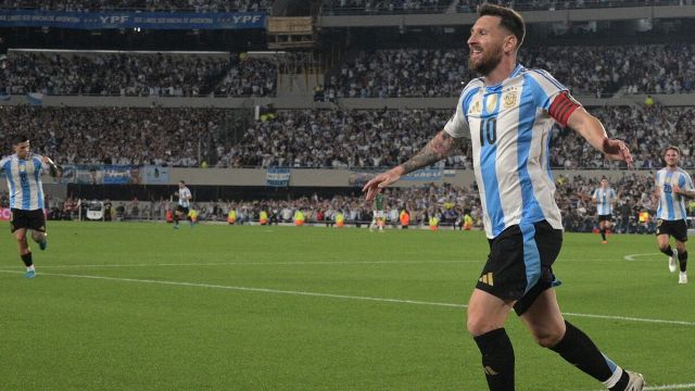 Messi migliore della storia davanti a Pelè e Maradona, la top-ten dell'Iffhs scatena le critiche del web
