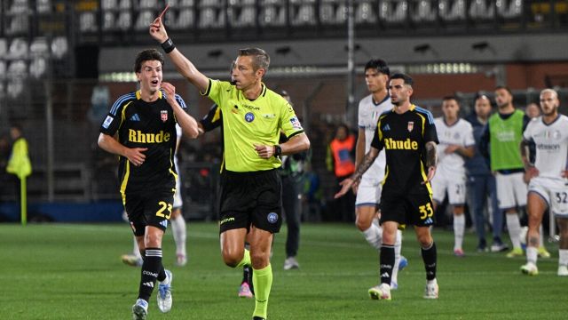 Inter, arbitri e Var restano i nervi scoperti: la polemica esplode sul web