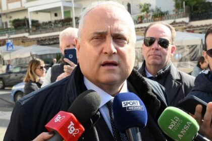 Furia Lazio, dura replica al falconiere e alla telefonata rubata a Lotito diventata virale
