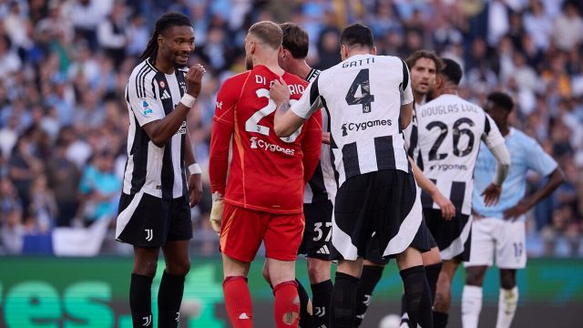 Lazio-Juventus, una vera corrida tra vaffa, lacrime, sfoghi e proteste