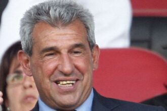 Bagni nella bufera, l’ex Napoli si fa pagare per piazzare ragazzi in serie C: la denuncia delle Iene