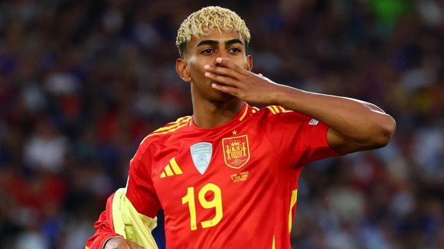 la furia Roja guidata da Yamal vale la finale. I Blues reagiscono tardi con Kolo Muani