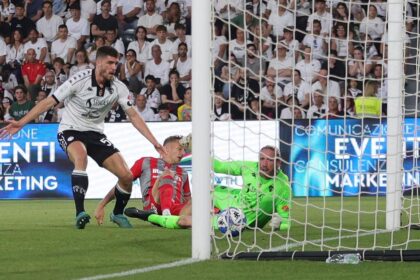 Playoff Serie B, Spezia-Cremonese 2-3, gol di De Luca (2), Vazquez, Esposito, Vignali