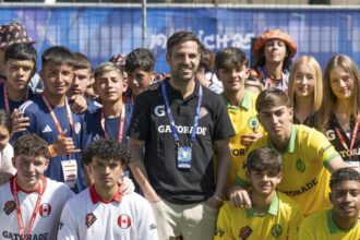 Inter, Fabregas a Londra incontra il Como, Marotta aspetta