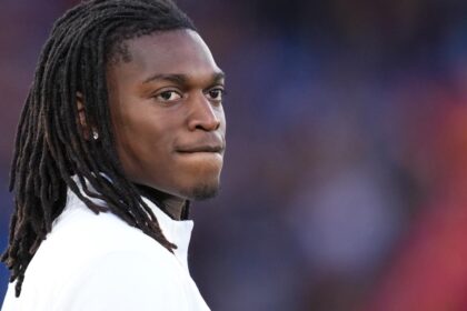 Mercato, il Milan fa il prezzo per Leao: 100 milioni. E il Bayern...