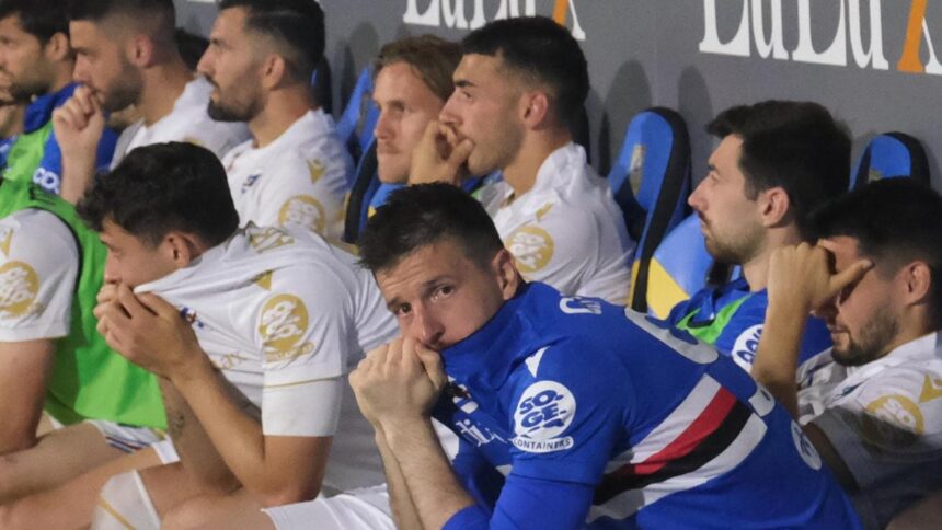 Biglietti playout Samp-Salernitana comprati dai tifosi del Genoa per sfottò: annullati