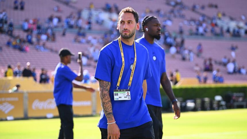 Calhanoglu via dall'Inter: il Galatasaray aspetta, i tempi della trattativa