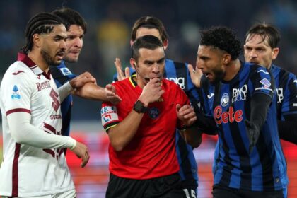 Pene più pesanti a chi assale l'arbitro: la scelta necessaria. Il commento di Agresti
