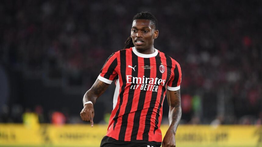 Telefonata Allegri-Leao: l'allenatore del Milan chiama, Rafa risponde. Cosa succede adesso