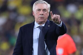 dopo il debutto flop arriva il figlio Davide come rinforzo