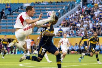 Boca Juniors-Benfica, moviola: follia Belotti, tre espulsi, quattro gol, Var decisivo