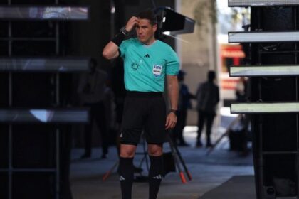 Var scatenato contro gli spagnoli su gol e rigore, 8 ammoniti e un espulso