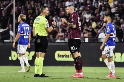 Salernitana-Sampdoria, moviola: bufera su Var e Doveri, lanci di seggiolini e petardi, polemiche infinite