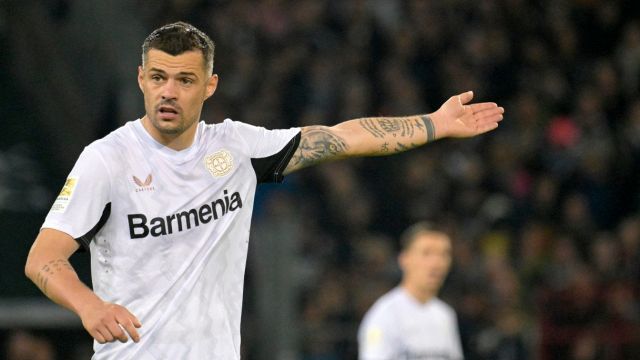Xhaka aspetta il Milan, le parole del padre un invito per Tare all’affondo col Bayer