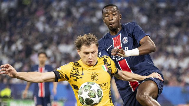 è bufera per il commento al disastro col Psg
