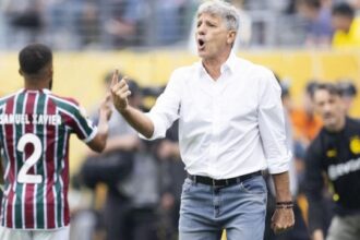 per colpa dell’Inter ho litigato con mia figlia. Poi la frecciata a Chivu