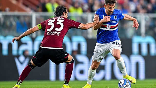deve giocare con la Sampdoria. Ma il caos continua
