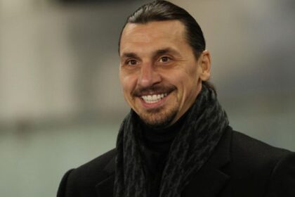 Sono tutte statue. L’ironia dell’Equipe