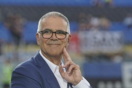 Genoa, rifiutato l'abbonamento a Zangrillo. Che denuncia