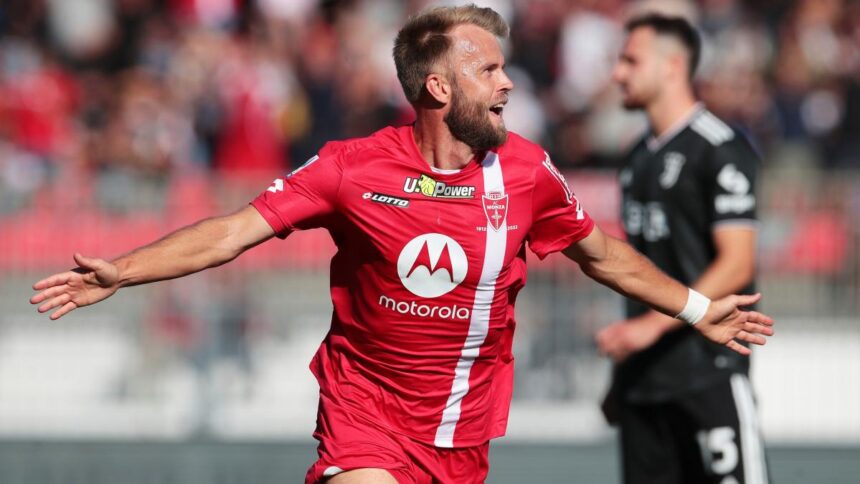 Serie B: Bari, il rinnovamento della squadra di Caserta