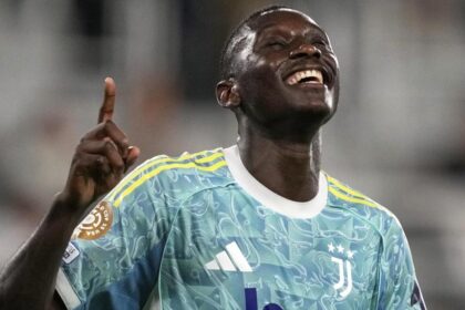 Juve, Kolo Muani a prescindere da Vlahovic: assalto al francese del Psg