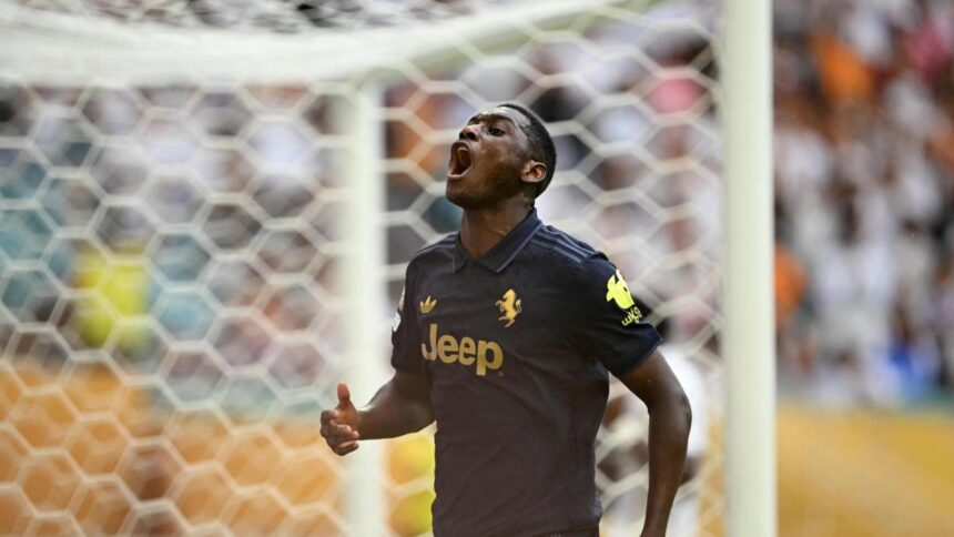 Kolo Muani si allontana dalla Juve: perché è cambiato lo scenario e cosa c'entra Vlahovic