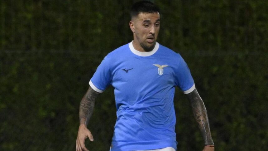 Lazio, brutta sorpresa per Vecino: casa svaligiata mentre era in ritiro