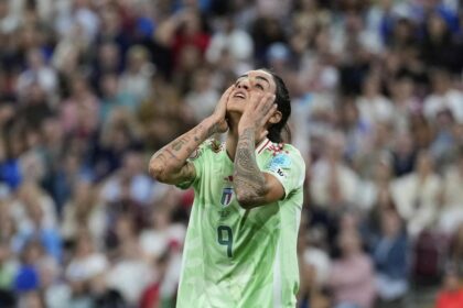 Italia-Inghilterra 1-2 agli Europei femminili: gol di Bonansea, Agyemang e Kelly