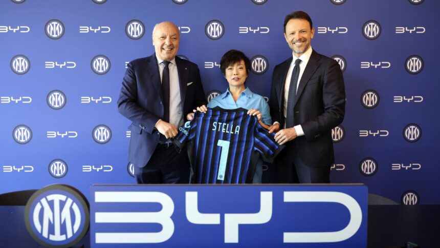 Inter, le auto dei calciatori: Byd e Denza, caratteristiche e performance
