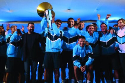 Festa Napoli: per la coppa dello scudetto 5.500 tifosi