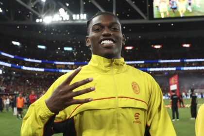 Milan, Leao da centravanti funziona: gol e impegno