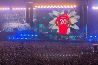 Diogo Jota, l’omaggio commosso degli Oasis al concerto e lo strazio della moglie