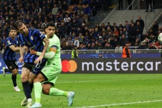 c'era fallo di Dumfries sul gol di Acerbi. Le accuse di Martin