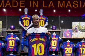 Yamal, nuova polemica dopo video choc, la sua maglia n.10 batte record vendite ma costa una cifra