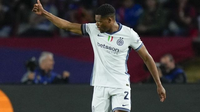 Inter, Dumfries, la mossa che sa di addio: allarme esodo per i nerazzurri