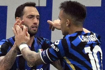 lezione in tre lingue a Lautaro sull’essere leader