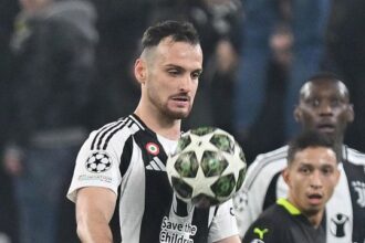 Juventus, Gatti rinnova fino al 2030 ma sul web si scatena la contestazione: “Siete come Giuntoli”
