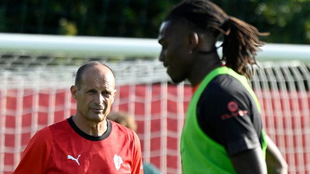 Allegri rivendica la scommessa vinta su Leao, i social celebrano il suo calcio senza fronzoli 