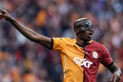 il post per il Galatasaray scuote i social
