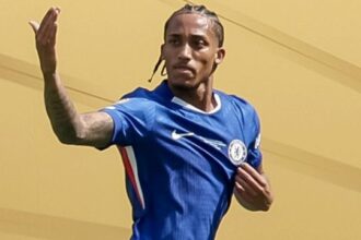 Joao Pedro accusa e poi scoppia a piangere, Luis Enrique si giustifica