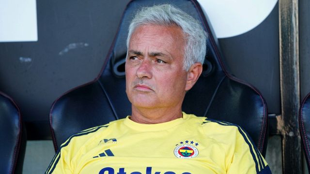 Mourinho rischia grosso, Benfica e Salisburgo tremano dopo il Mondiale