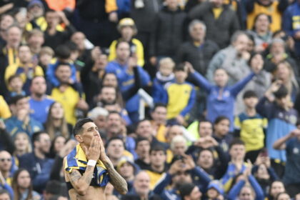 Magia di Di Maria, gran gol al derby di Rosario - Calcio