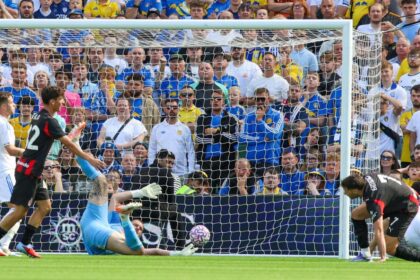 Leeds-Milan 1-1: gol di Gimenez e Stach