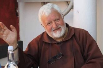 Il ritratto di Padre Fedele, frate ultrà