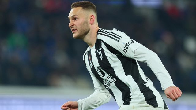 Juventus, Douglas Luiz e Vlahovic mettono nei guai Koopmeiners e Tudor: cambio di ruolo o sacrificio di mercato?