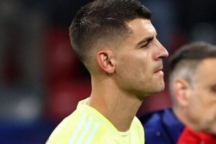 "Comportamento inaccettabile, è in cattiva fede e non è un professionista"