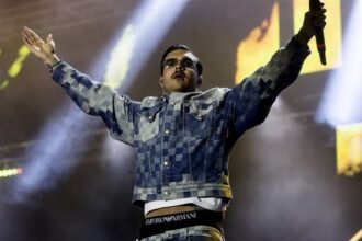 Napoli, Geolier rinuncia a ruolo speaker del Maradona per solidarietà a Decibel Bellini ma sul web è bufera