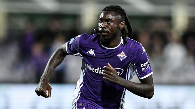 gol e rosso per una gomitata, ma il rinnovo scaccia Napoli è pronto