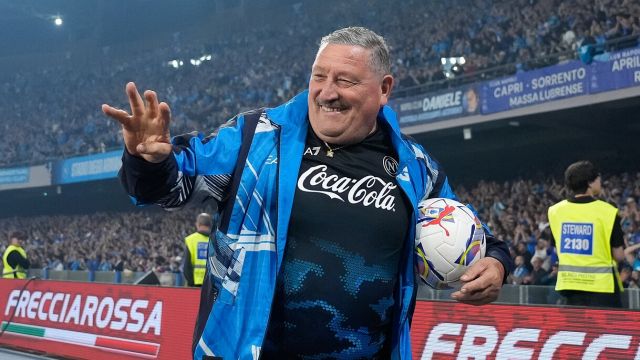 lascia il magazziniere dei 4 scudetti e dei mille ricordi, da Maradona a Mertens